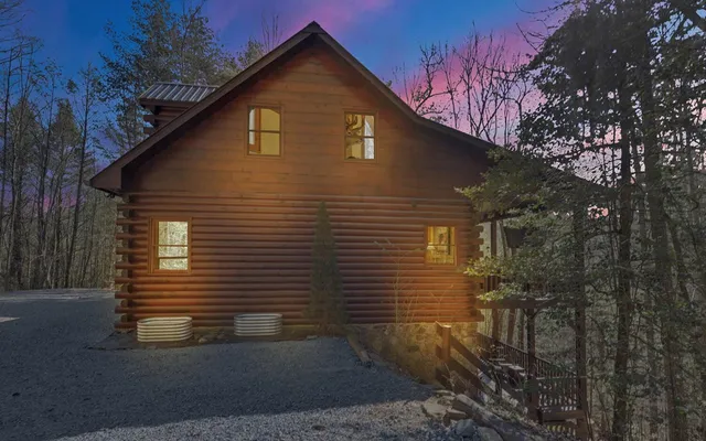 $599,900 | 483 Vineyard Creek Way, Murphy, NC 28906