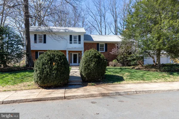 $829,000 | 2513 Hillwood Place, Charlottesville, VA 22901