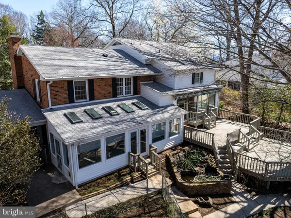 $829,000 | 2513 Hillwood Place, Charlottesville, VA 22901