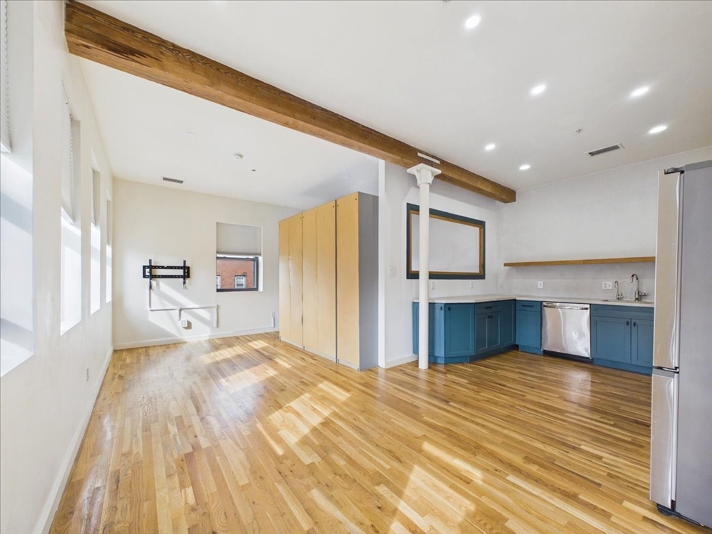 100 Pearl Street, Unit 13 Chelsea, MA 02150 - Photo 2 of 24