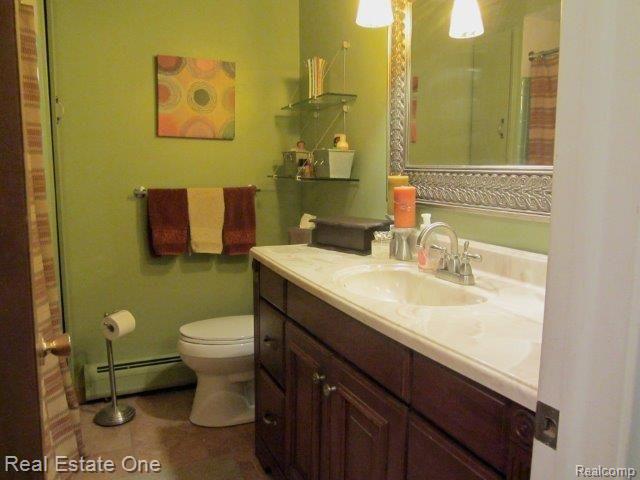 3821 Stonecrest Road West Bloomfield, MI 48322 - Photo 19 of 37 bathroom2_edited-1.jpg