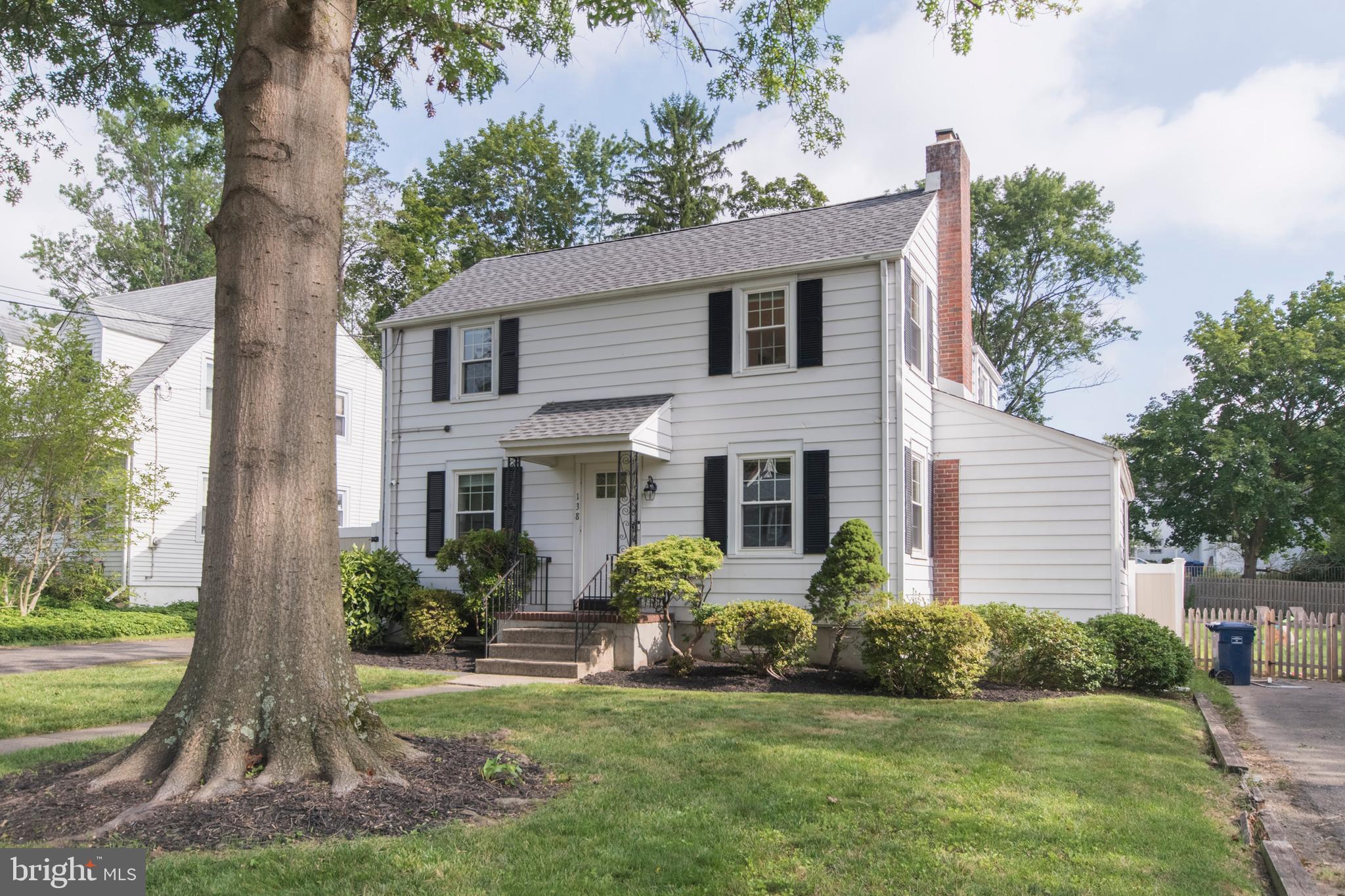 138 Roxboro Road Lawrenceville, NJ 08648 - Photo 3 of 30