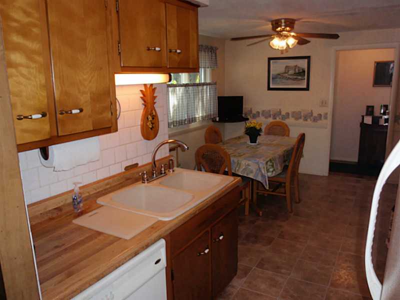 295 Cowesett Road Warwick, RI 02886 - Photo 5 of 19 Kitchen.