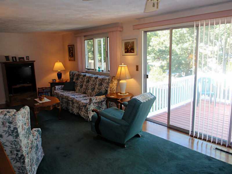 295 Cowesett Road Warwick, RI 02886 - Photo 6 of 19 Living Room.