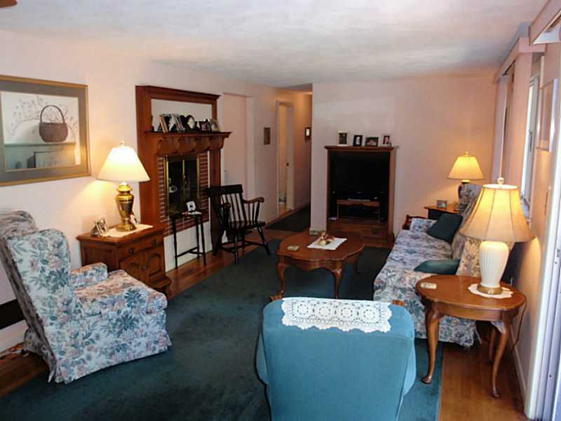 295 Cowesett Road Warwick, RI 02886 - Photo 7 of 19 Living Room.
