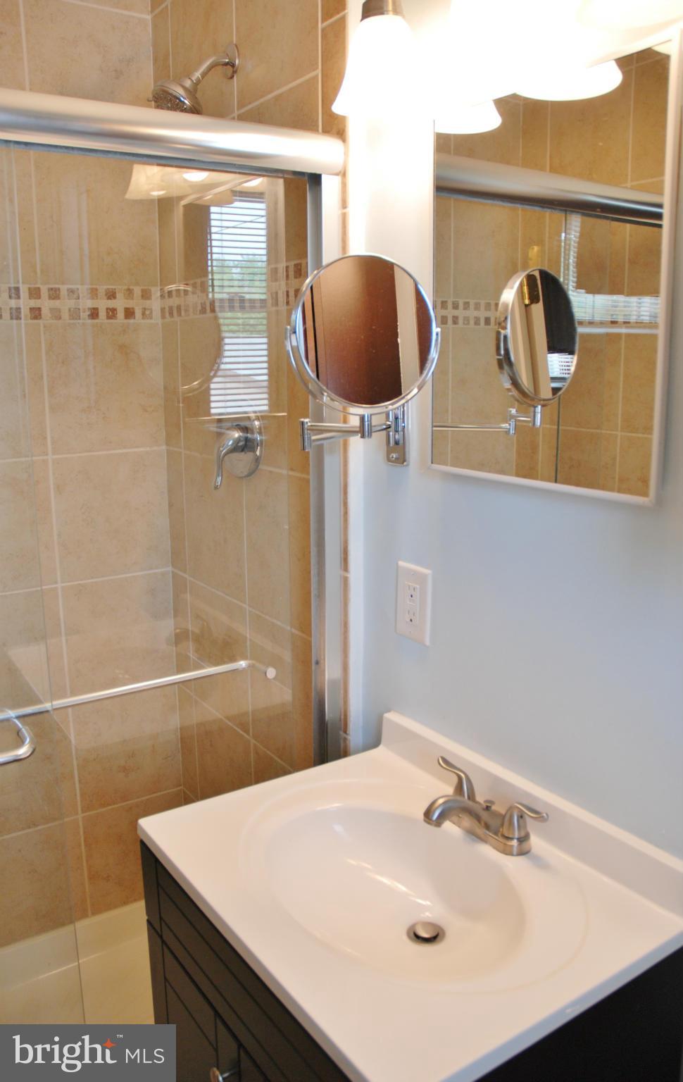705 Whitaker Terrace Silver Spring, MD 20901 - Photo 14 of 30 Bath (Master)