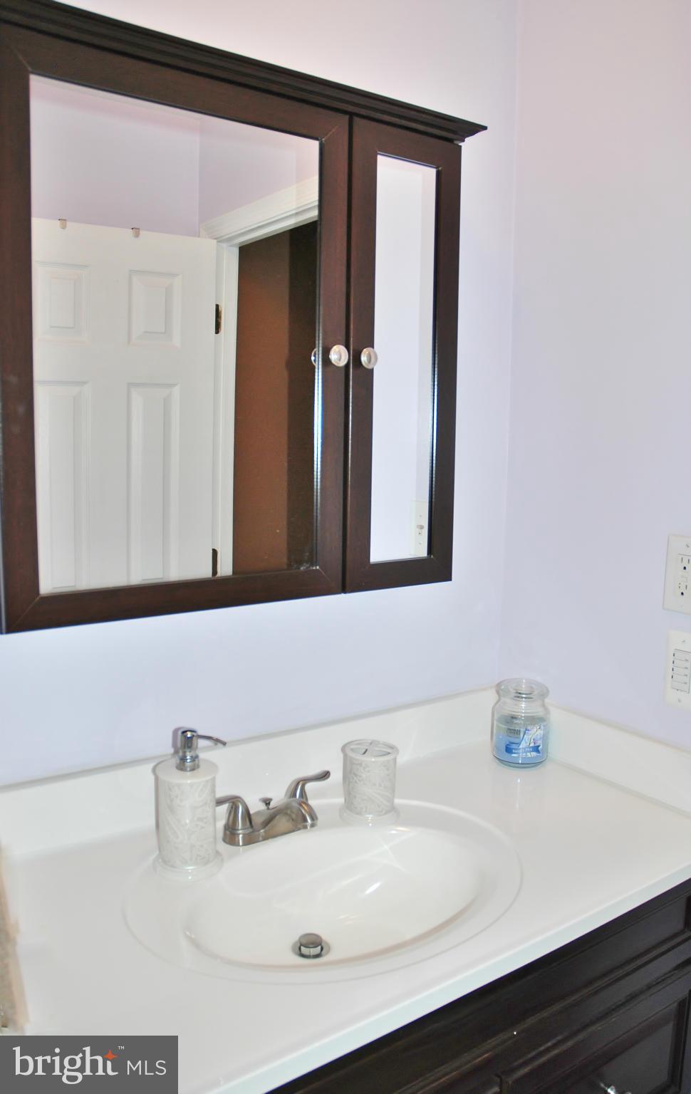 705 Whitaker Terrace Silver Spring, MD 20901 - Photo 17 of 30 Bath