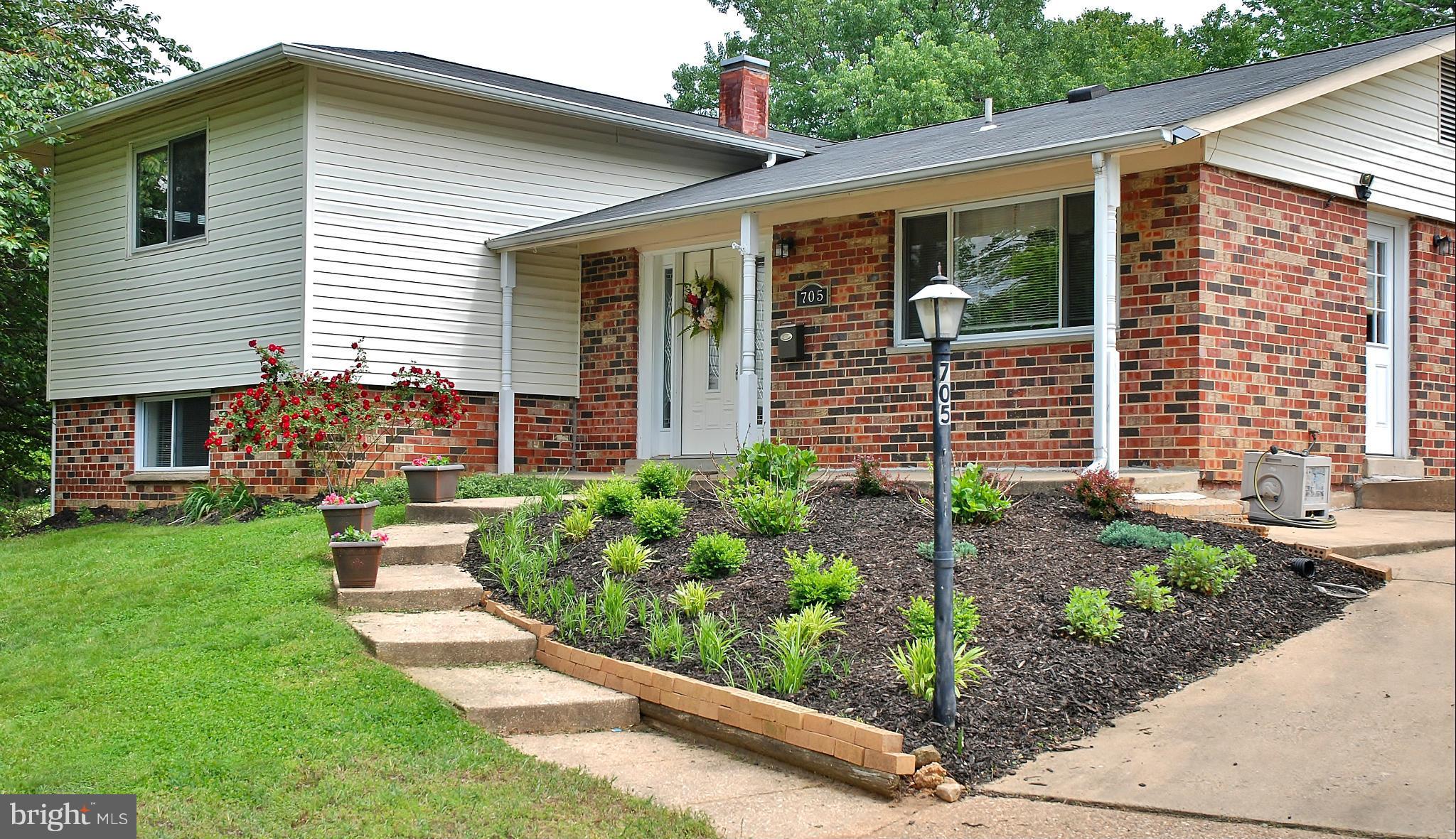 705 Whitaker Terrace Silver Spring, MD 20901 - Photo 3 of 30 Exterior (Front)