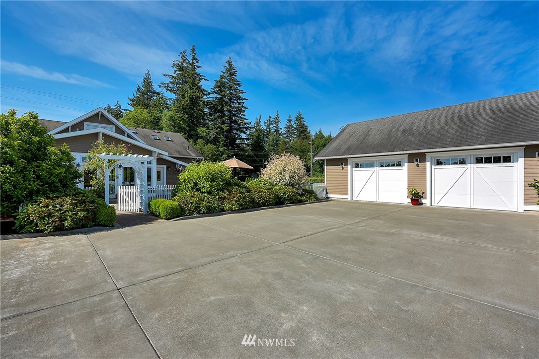 2212 Birch Bay Lynden Road Custer, WA 98240 - Photo 2 of 25