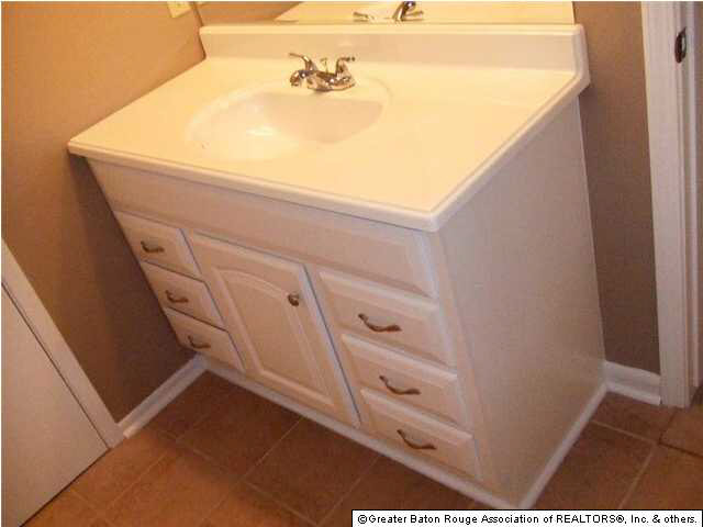13752 Basin Court Baton Rouge, LA 70810 - Photo 12 of 13 Gallery Image 12