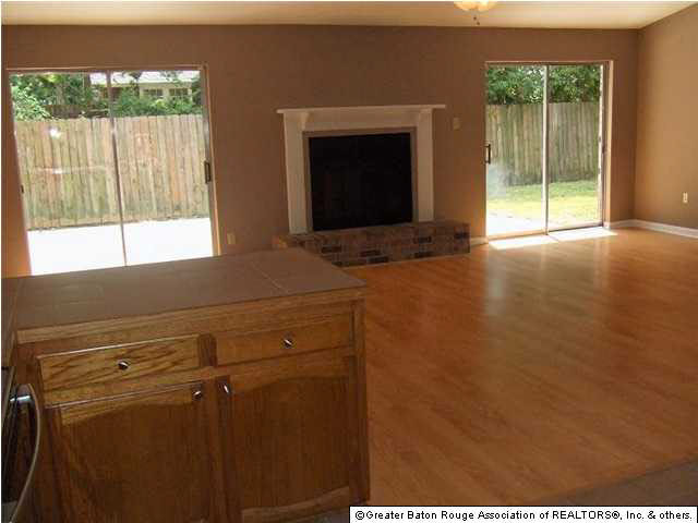 13752 Basin Court Baton Rouge, LA 70810 - Photo 3 of 13 Gallery Image 3