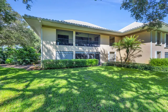 $449,000 | 24 Southeast Turtle Creek Drive, Unit F, Tequesta, FL 33469