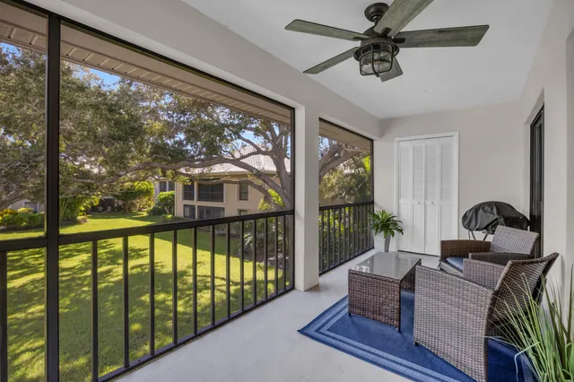 $449,000 | 24 Southeast Turtle Creek Drive, Unit F, Tequesta, FL 33469
