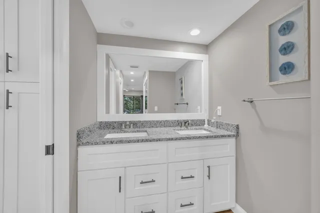 $449,000 | 24 Southeast Turtle Creek Drive, Unit F, Tequesta, FL 33469