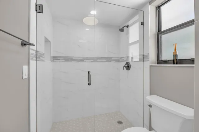 $449,000 | 24 Southeast Turtle Creek Drive, Unit F, Tequesta, FL 33469