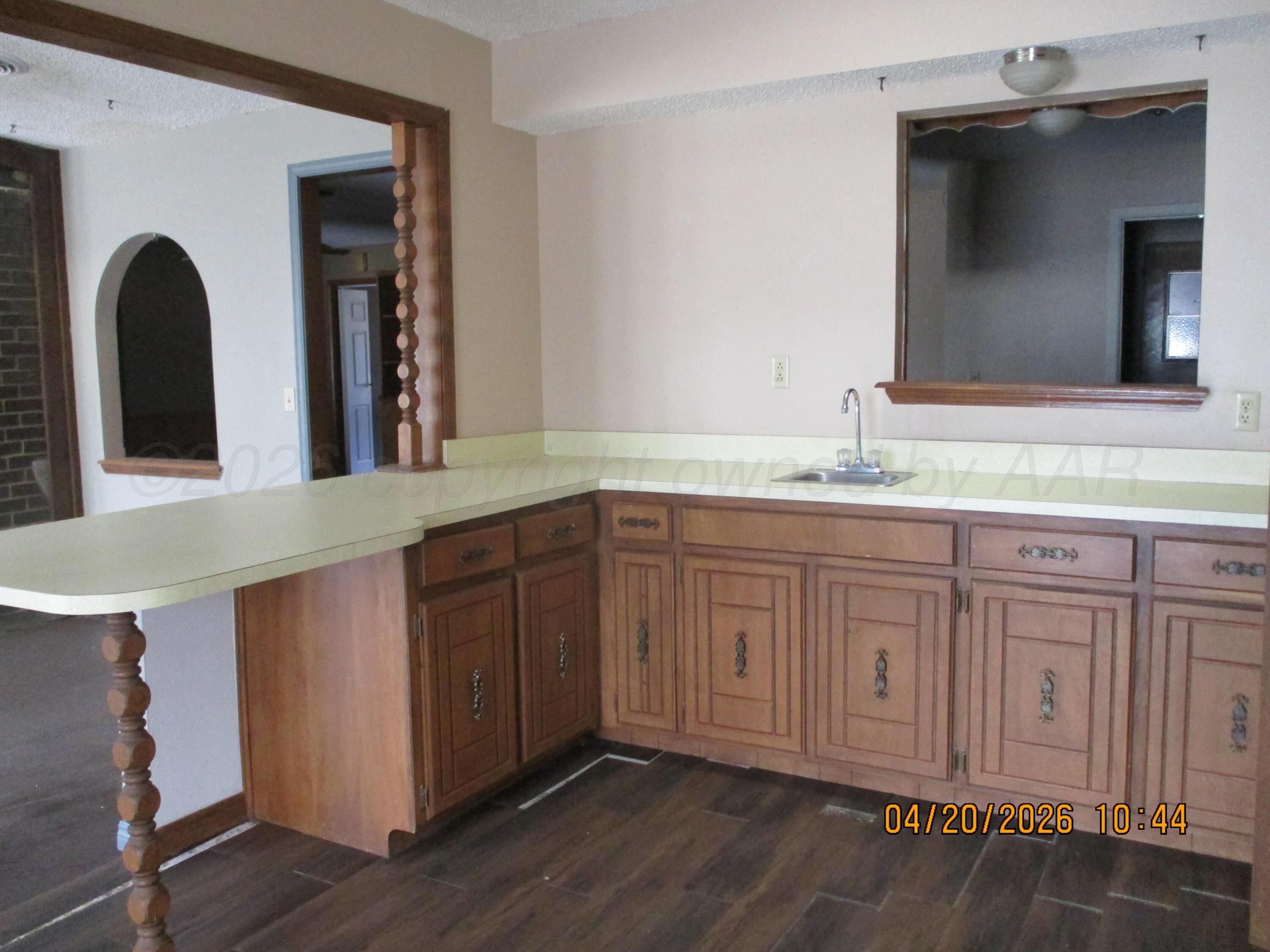 3407 Kingston Road Amarillo, TX 79109 - Photo 16 of 18 Bar Area