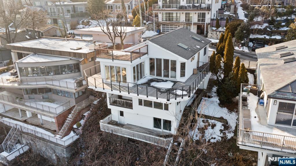 27 Shore Road Edgewater, NJ 07020 - Photo 48 of 48 an aerial view of a house