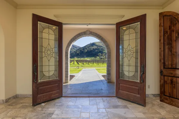 $5,900,000 | 8669 Santa Rosa Road, Buellton, CA 93427