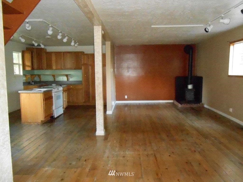 102 Alpine Way Randle, WA 98377 - Photo 3 of 13 Gallery Image 3