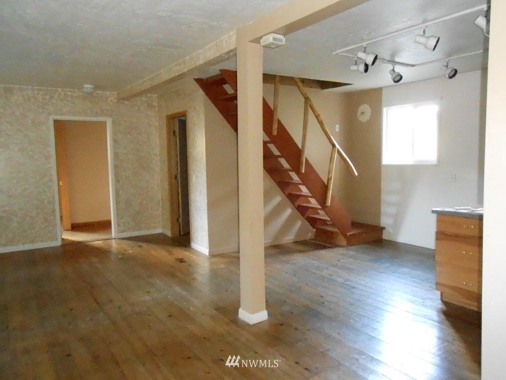102 Alpine Way Randle, WA 98377 - Photo 5 of 13 Gallery Image 5
