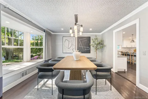 $3,295,000 | 12 Kolbert Drive, Scarsdale, NY 10583