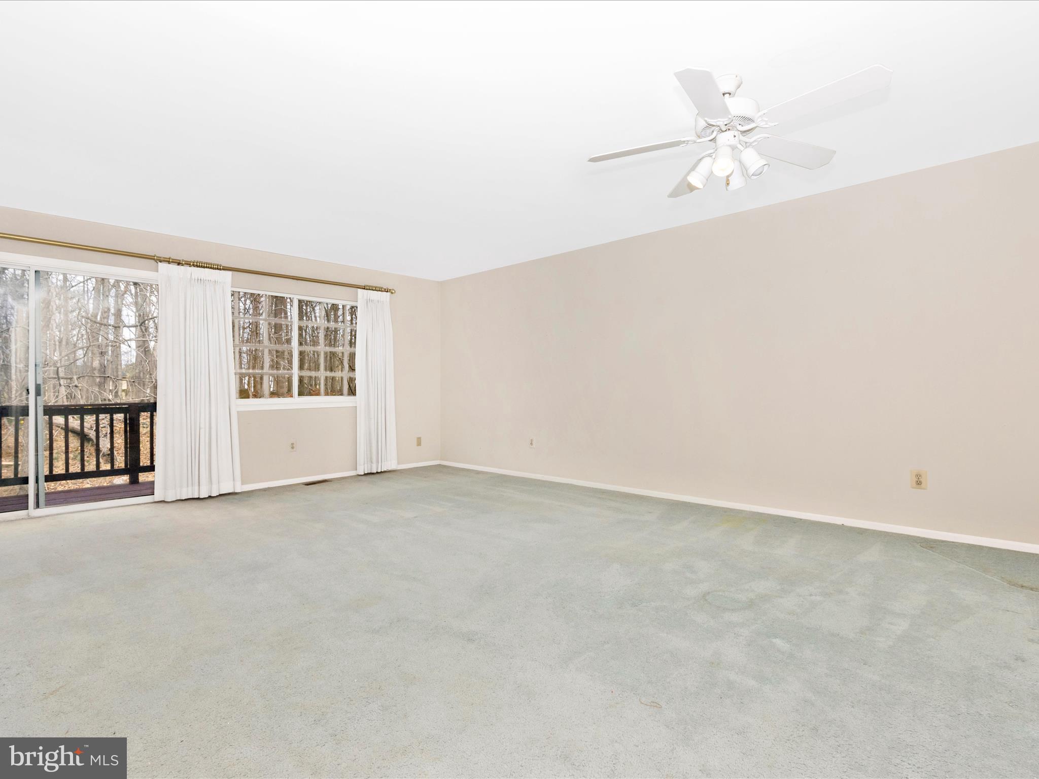 58 Six Notches Court Catonsville, MD 21228 - Photo 12 of 54 Living & Dining Room