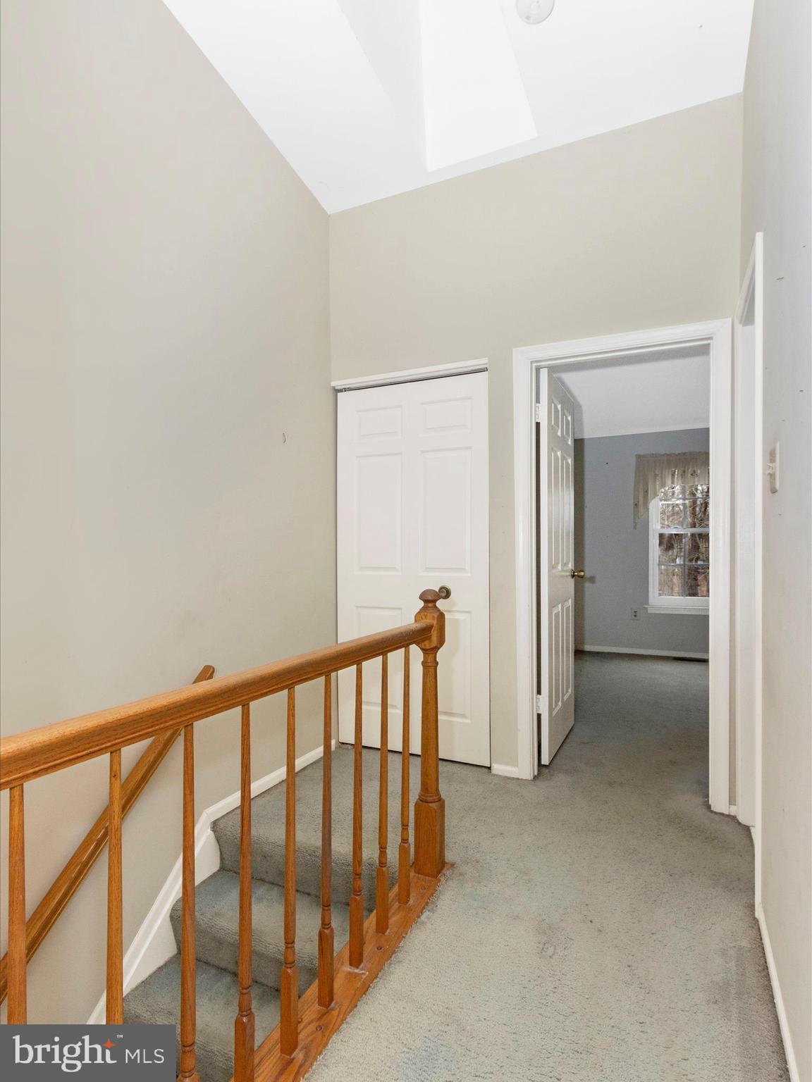 58 Six Notches Court Catonsville, MD 21228 - Photo 23 of 54 Staircase