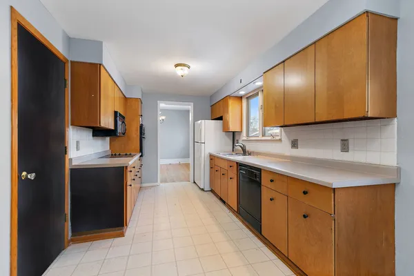 $254,900 | 126 Park Avenue, DeKalb, IL 60115