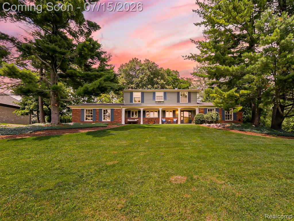 6730 Meadowlake Road Bloomfield Hills, MI 48301 - Photo 1 of 72