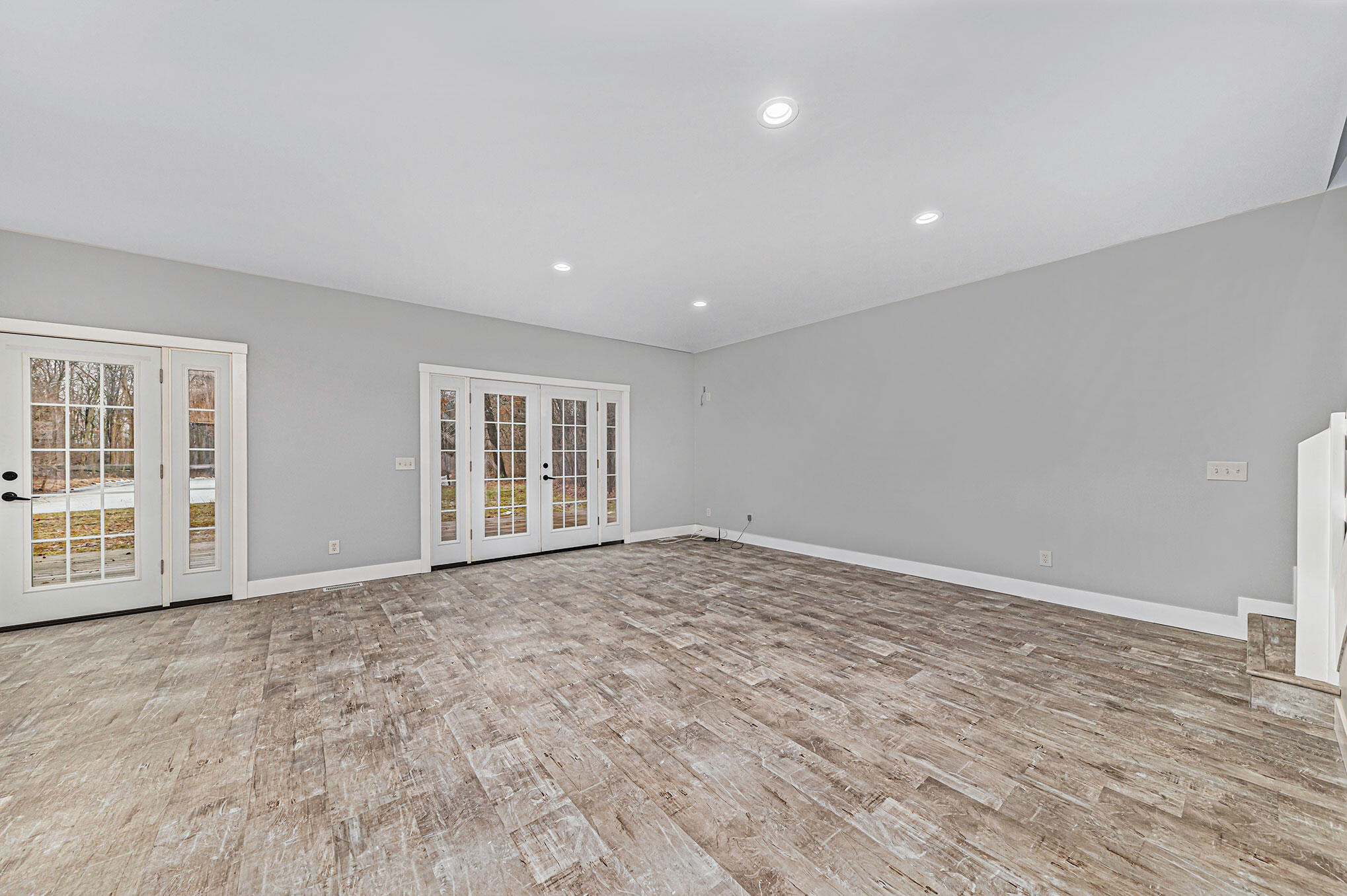 65722 Engle Road Constantine, MI 49042 - Photo 17 of 25 Living Room
