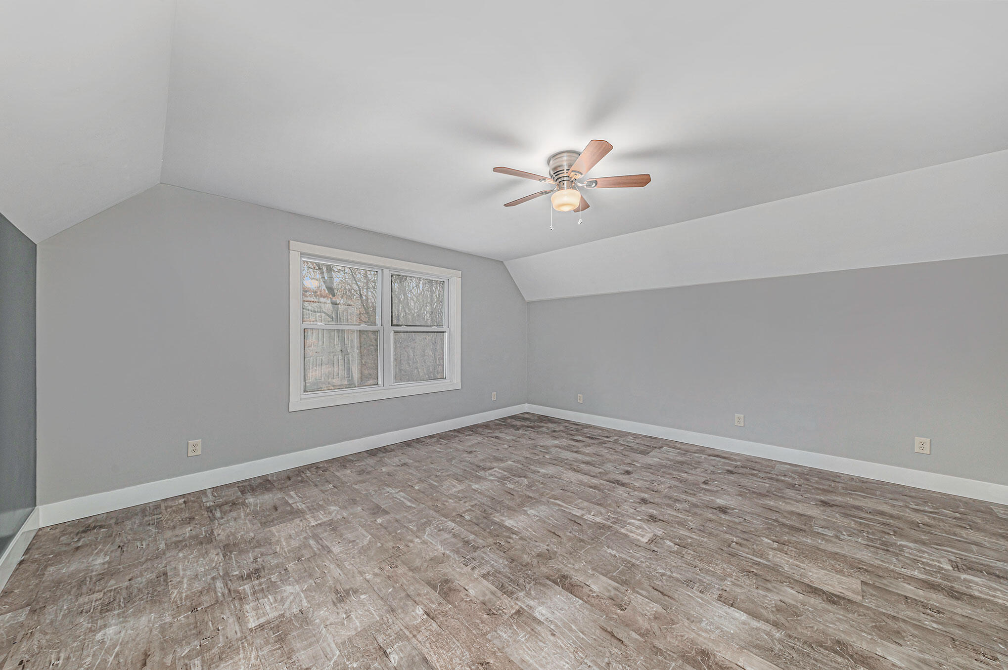 65722 Engle Road Constantine, MI 49042 - Photo 22 of 25 Upper Bedroom 1