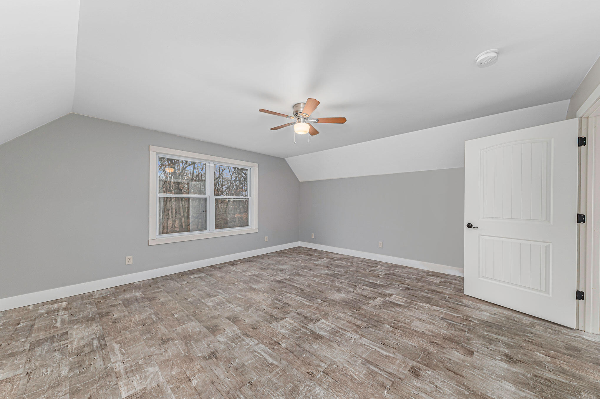 65722 Engle Road Constantine, MI 49042 - Photo 23 of 25 Upper Bedroom 2