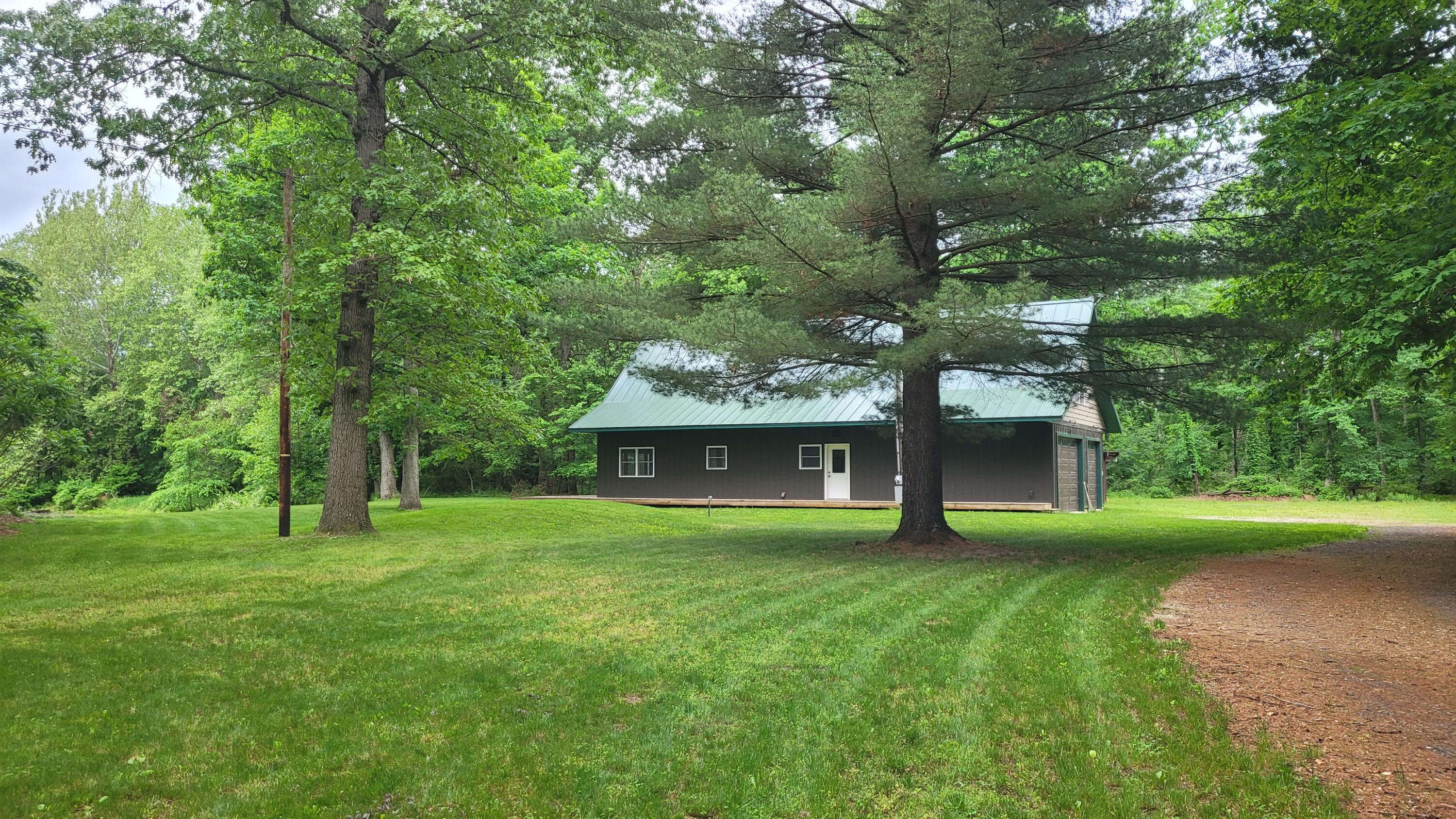 65722 Engle Road Constantine, MI 49042 - Photo 3 of 25 20220602_075834
