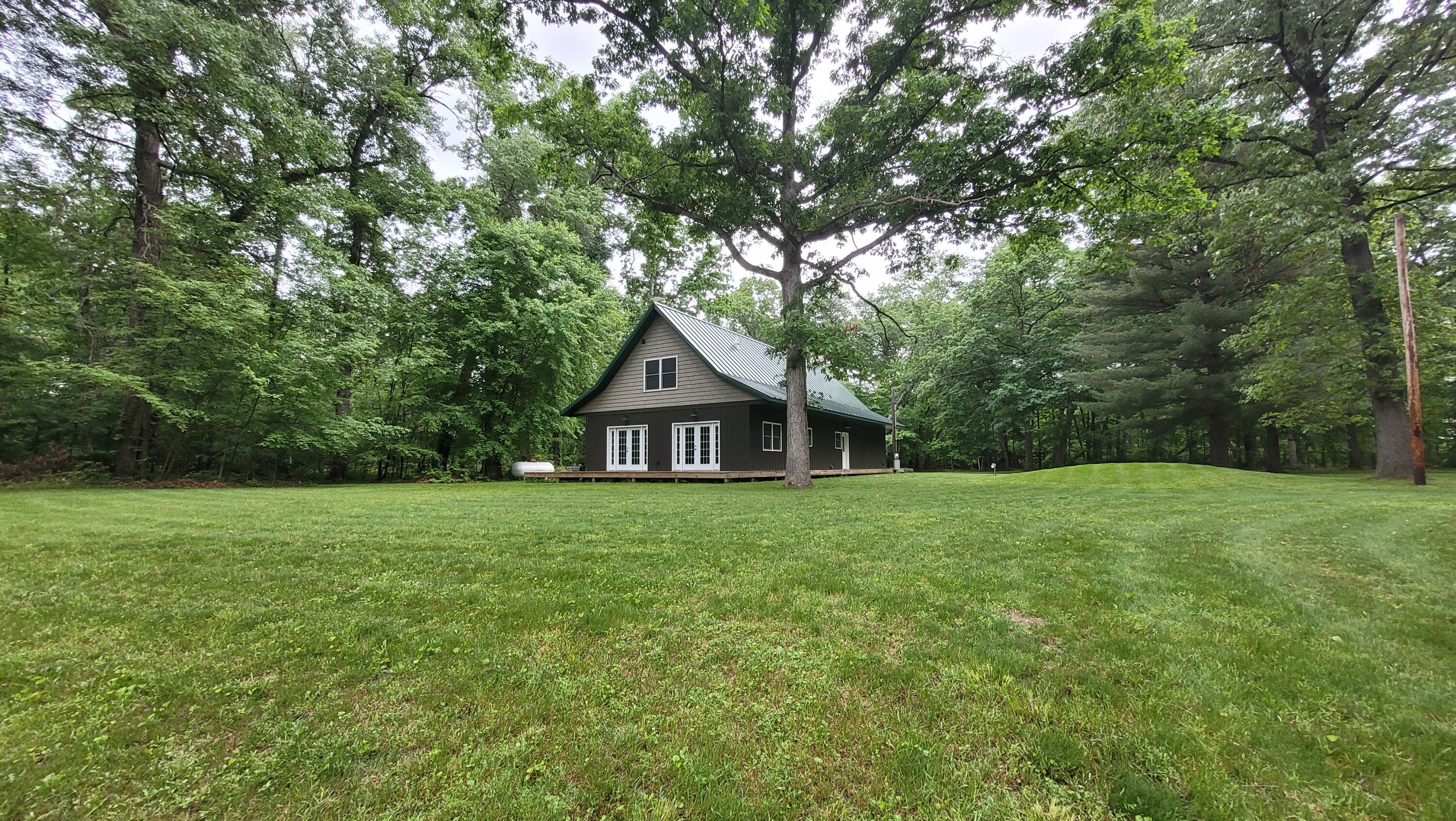 65722 Engle Road Constantine, MI 49042 - Photo 5 of 25 20220602_080020