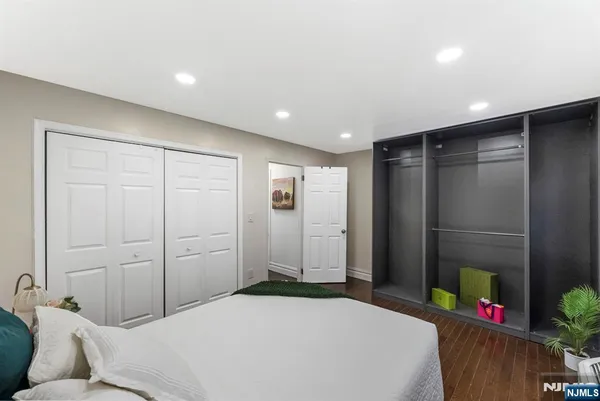 $299,999 | 144 70th Street, Unit 1E, Guttenberg, NJ 07093