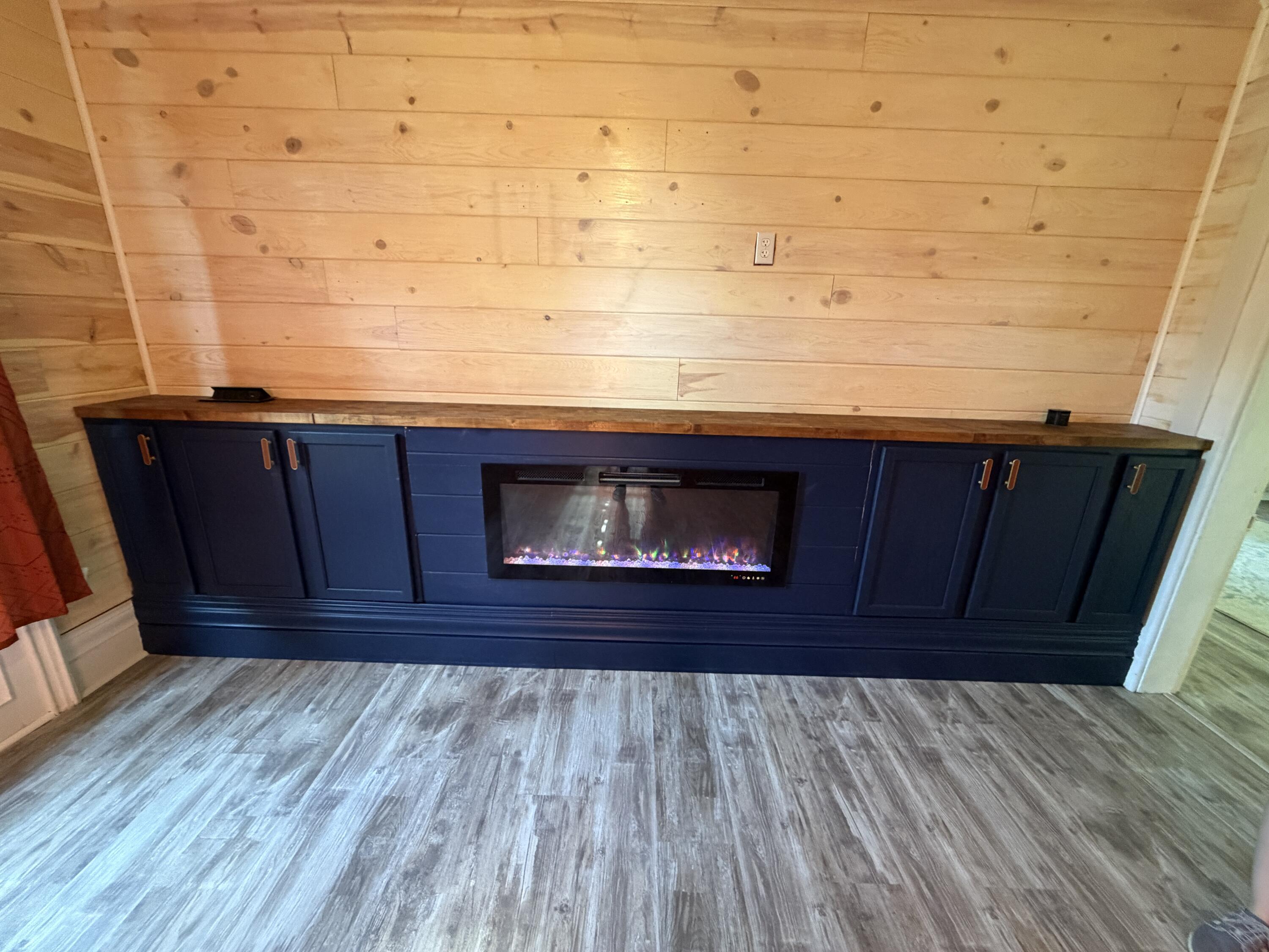 12695 Kirkwood Road Sidney, OH 45365 - Photo 24 of 89 Living Room Electric Fireplace