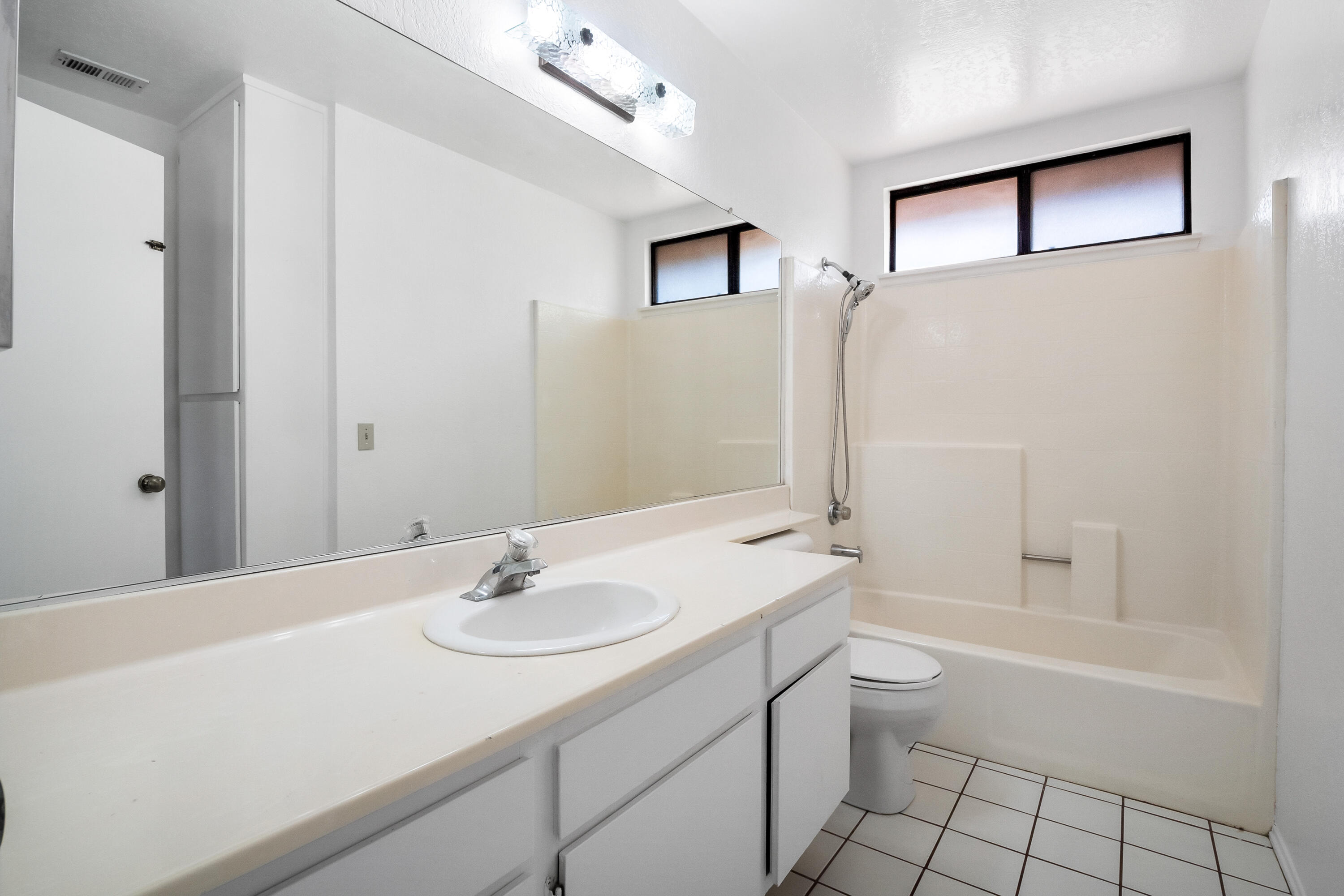 37749 Sulphur Springs Road Palmdale, CA 93552 - Photo 27 of 32 Sulphur Springs-27
