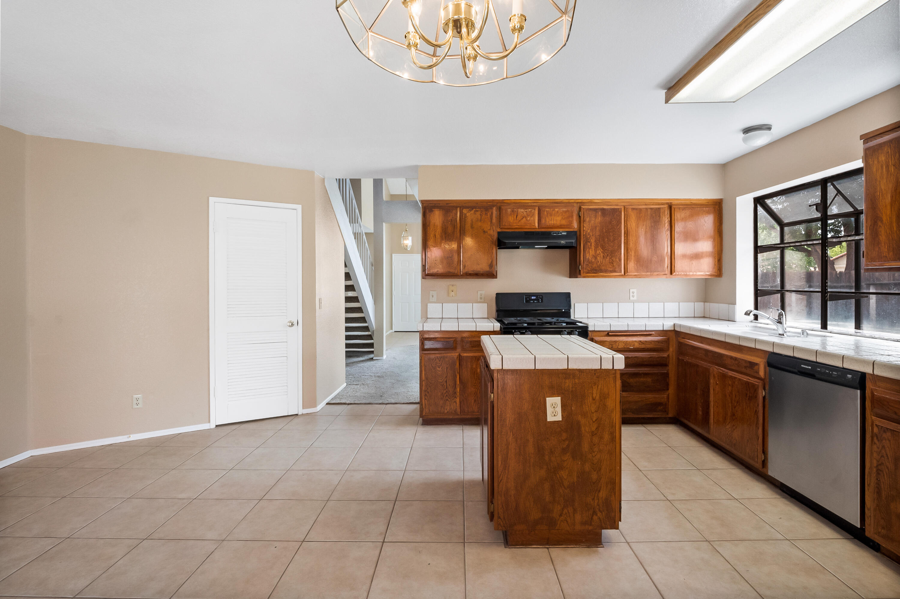 37749 Sulphur Springs Road Palmdale, CA 93552 - Photo 10 of 32 Sulphur Springs-10