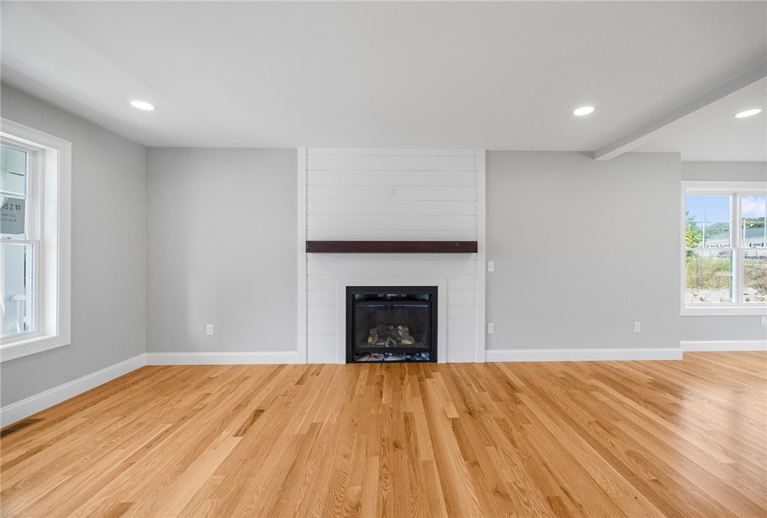 188 St Louis Avenue Woonsocket, RI 02895 - Photo 5 of 30