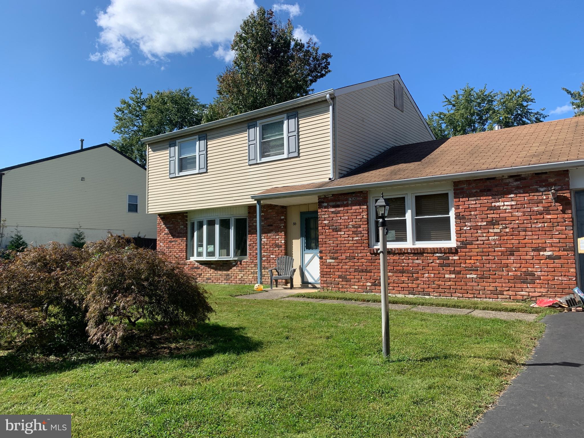 86 Dawn Road Levittown, PA 19056 - Photo 2 of 22 Gallery Image 2
