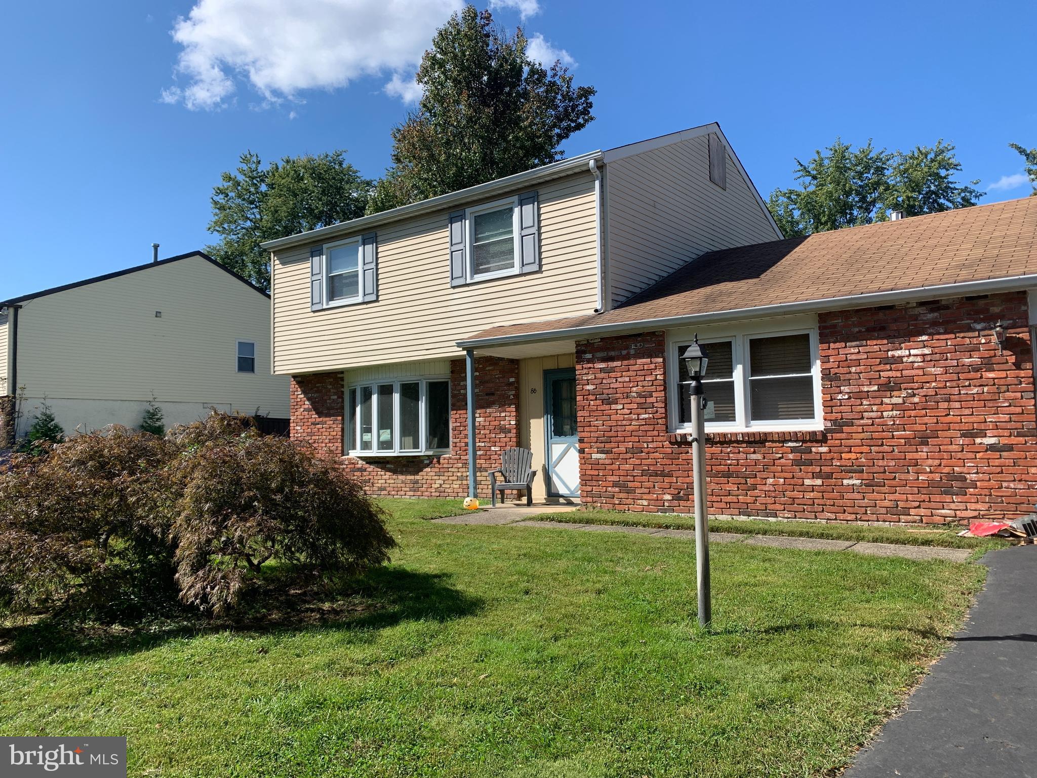 86 Dawn Road Levittown, PA 19056 - Photo 3 of 22 Gallery Image 3
