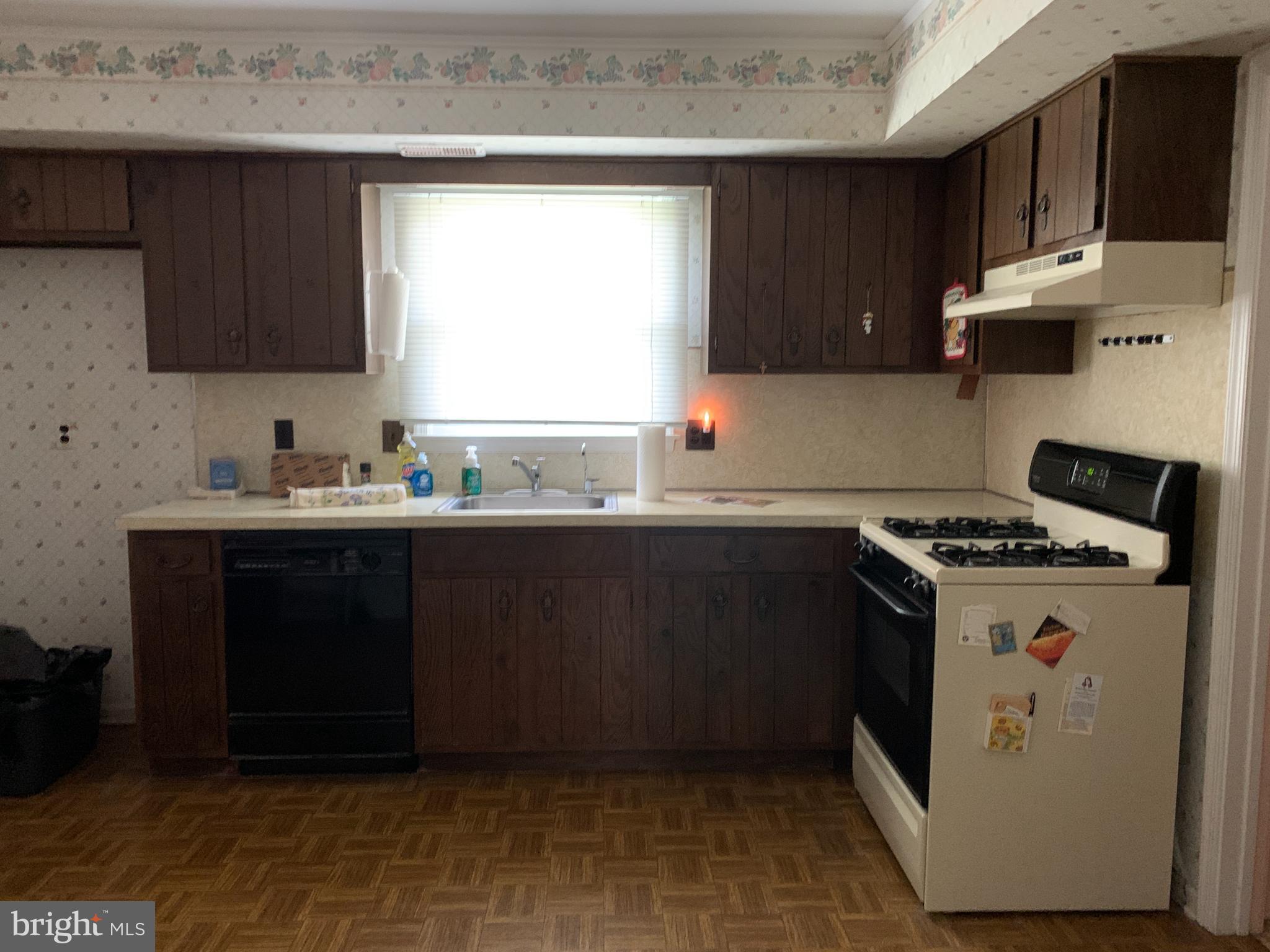 86 Dawn Road Levittown, PA 19056 - Photo 7 of 22 Gallery Image 7