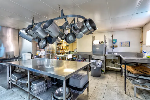 $5,000 | 2414 South Gordon Street, Alvin, TX 77511