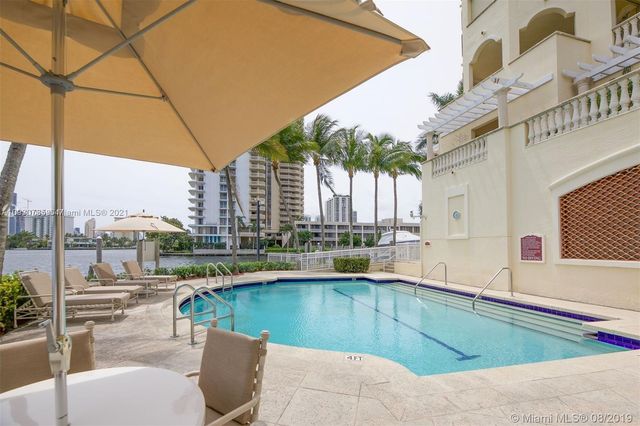 $1,250,000 | 19925 Northeast 39th Place, Unit 202, Aventura, FL 33180