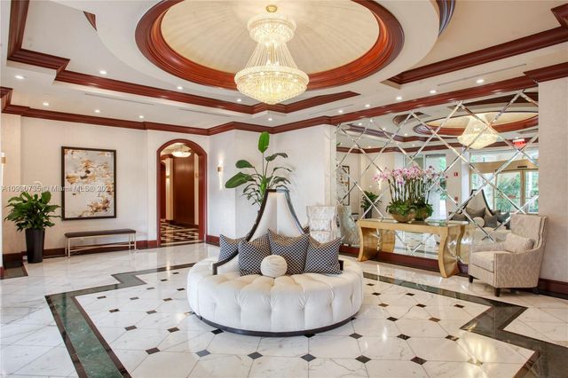 $1,250,000 | 19925 Northeast 39th Place, Unit 202, Aventura, FL 33180