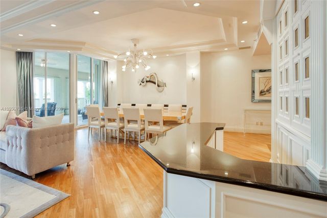 $1,250,000 | 19925 Northeast 39th Place, Unit 202, Aventura, FL 33180