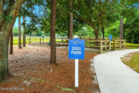a view of a tennis court