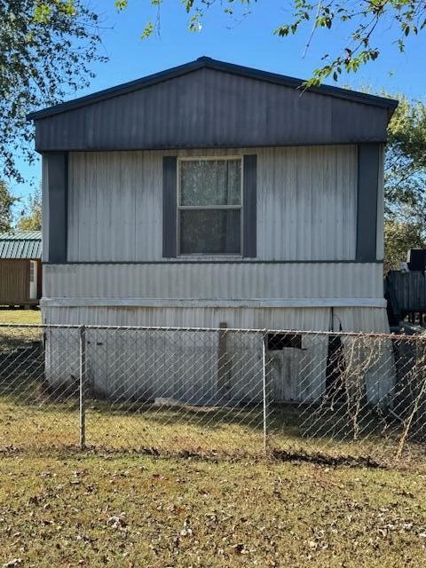 401 Horton Lane Cleveland, TN 37323 - Photo 3 of 11 a house view with a backyard