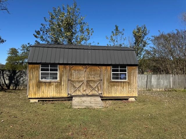 401 Horton Lane Cleveland, TN 37323 - Photo 10 of 11 front view of a house with a yard