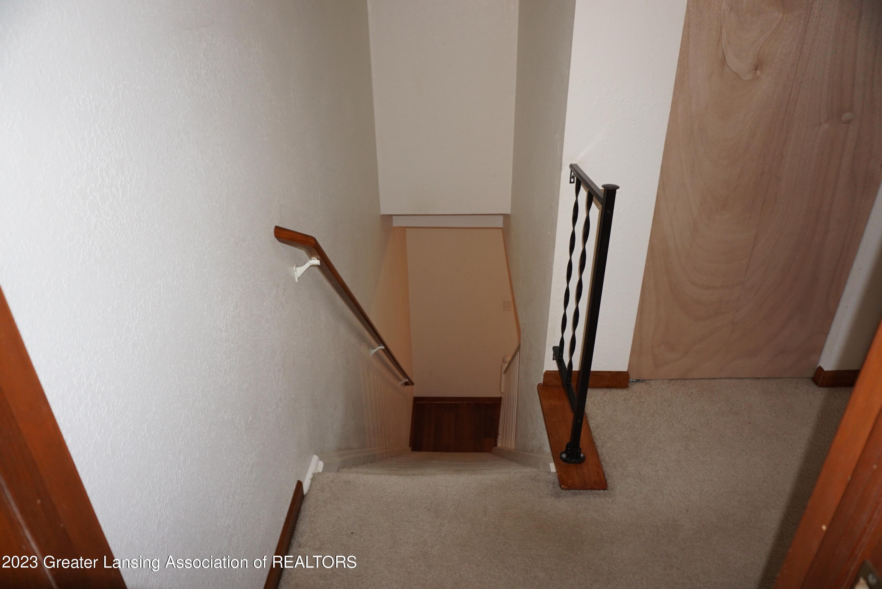 3922 Hunters Ridge Drive, Unit 4 Lansing, MI 48911 - Photo 17 of 23 DSC00735